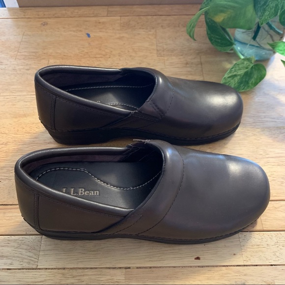 L.L. Bean Leather Slip On Brown Clogs Shoes 8.5 - Picture 2 of 8